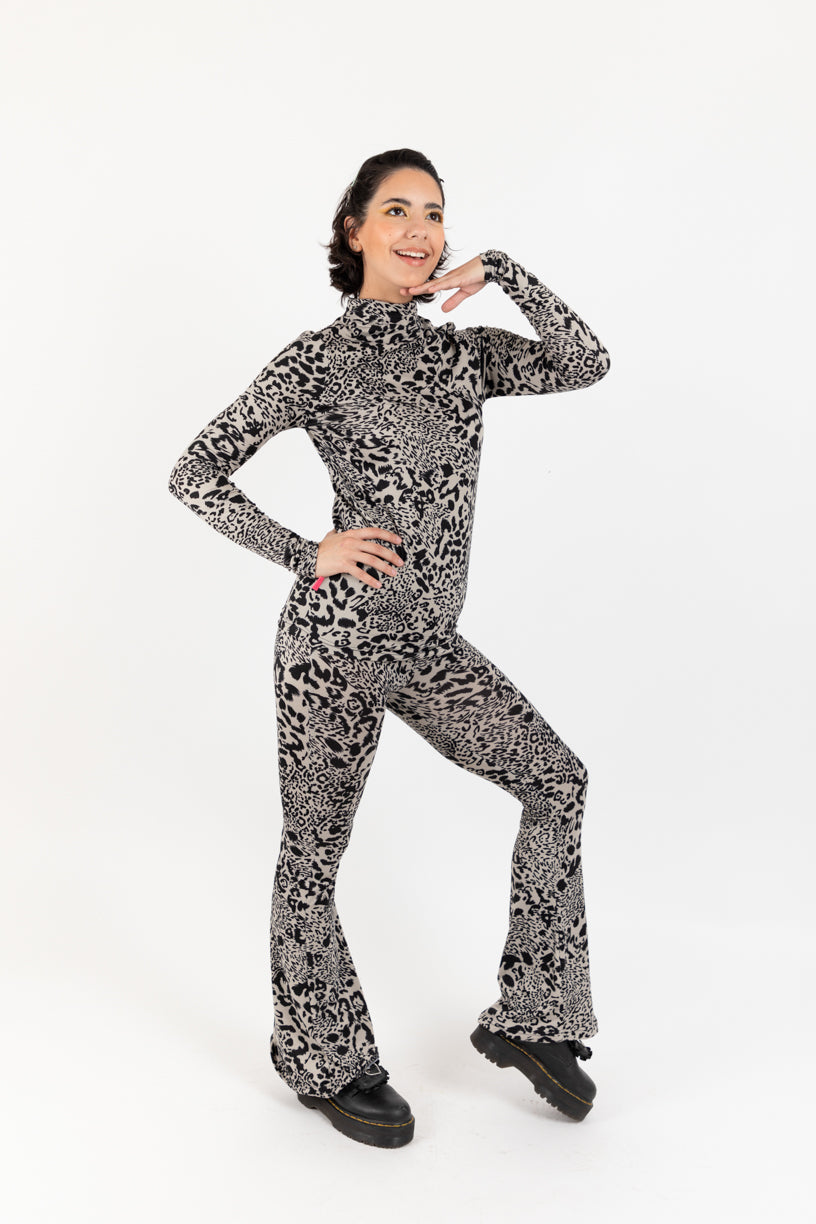 Set Animal Print Olivo Legging Acampanado